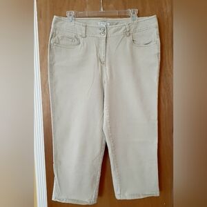 Villager by Liz Claiborne Tan Capri Jeans Size 14